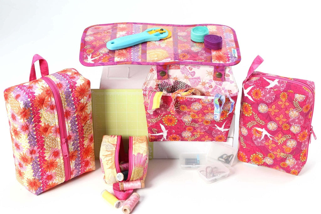 NEW Feathered Friends byAnnie/Patterns by Annie/paper pattern/featherweight machine bag Paper pattern